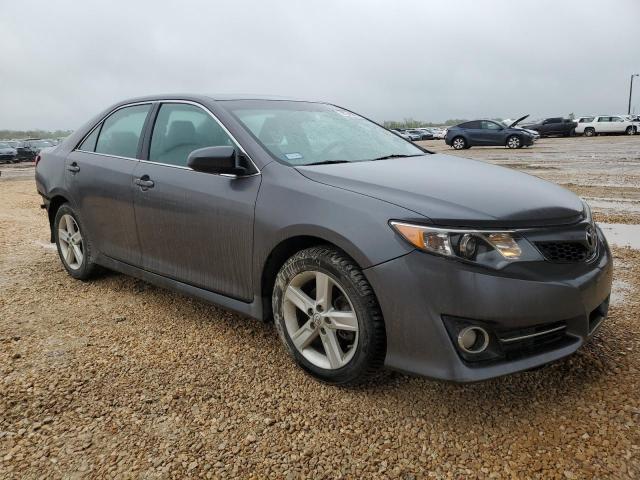 4T1BF1FK2EU748704 - 2014 TOYOTA CAMRY L GRAY photo 4