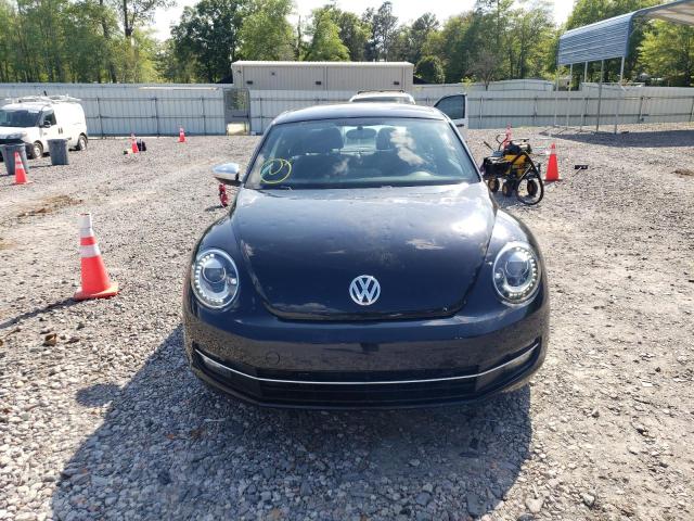 3VWV67AT0DM652638 - 2013 VOLKSWAGEN BEETLE TURBO BLACK photo 5