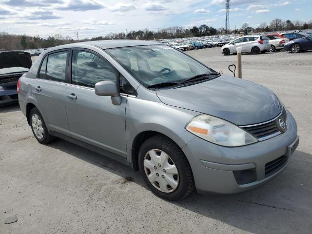 3N1BC11E98L443202 - 2008 NISSAN VERSA S SILVER photo 4