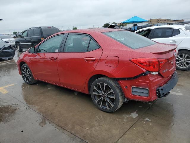 2T1BURHE5HC752103 - 2017 TOYOTA COROLLA L RED photo 2