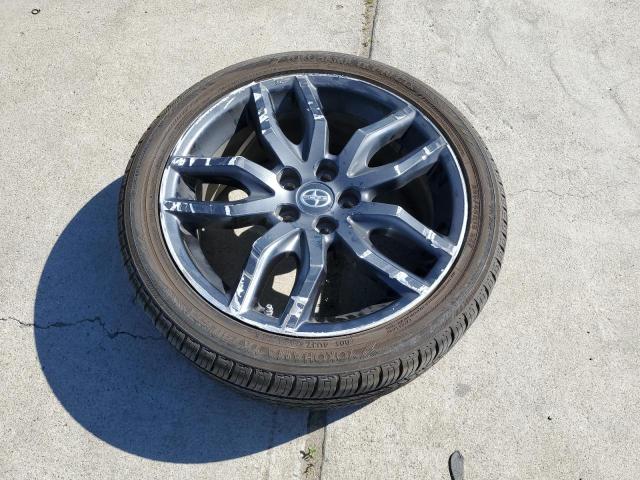 JTKJF5C73E3068722 - 2014 TOYOTA SCION TC 银色 照片 12