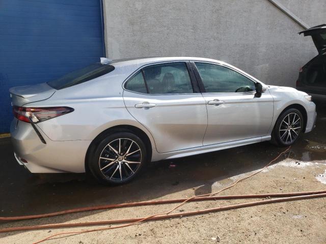 4T1G11BKXRU117991 - 2024 TOYOTA CAMRY SE NIGHT SHADE GRAY photo 3