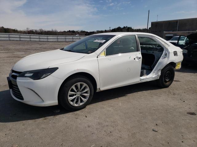 4T4BF1FK3FR496467 - 2015 TOYOTA CAMRY LE WHITE photo 1
