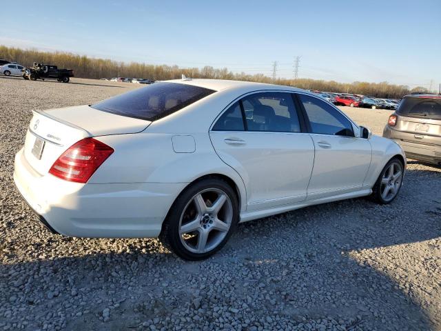 WDDNG7BB8BA404160 - 2011 MERCEDES-BENZ S 550 WHITE photo 3