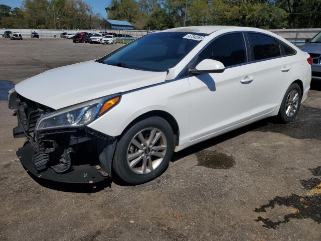 5NPE24AF2GH377498 - 2016 HYUNDAI SONATA SE WHITE photo 1