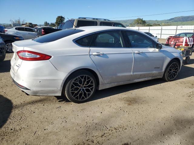 3FA6P0LU9DR242317 - 2013 FORD FUSION SE HYBRID WHITE photo 3