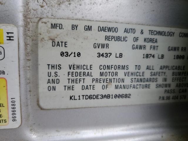 KL1TD6DE3AB100682 - 2010 CHEVROLET AVEO LS 银色 照片 12