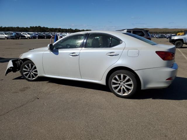 JTHCK262482021671 - 2008 LEXUS IS 250 WHITE photo 2