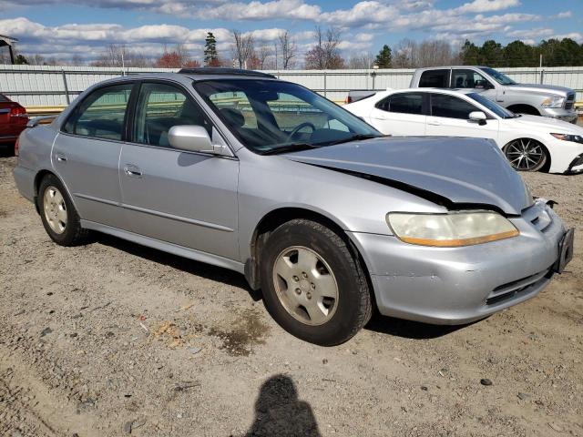 1HGCG16572A025591 - 2002 HONDA ACCORD EX SILVER photo 4