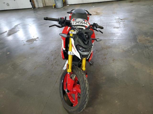 WB30G4300PRA42244 - 2023 BMW G310 R RED photo 2