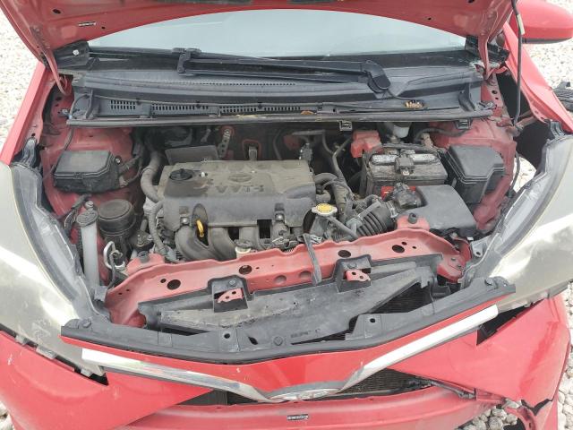 VNKKTUD31FA041596 - 2015 TOYOTA YARIS RED photo 11