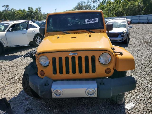 1C4GJWBG2DL543766 - 2013 JEEP WRANGLER SAHARA YELLOW photo 5