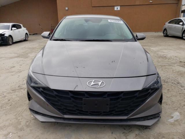 KMHLM4AJ5NU030073 - 2022 HYUNDAI ELANTRA BLUE GRAY photo 5