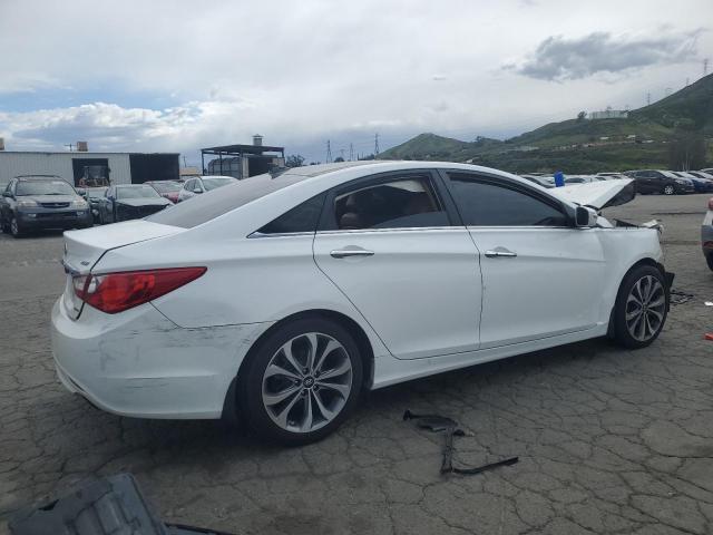 5NPEC4AB2DH707601 - 2013 HYUNDAI SONATA SE WHITE photo 3