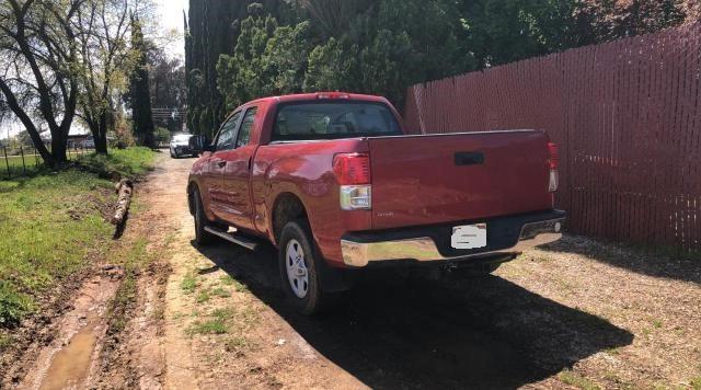 5TFRM5F10BX024835 - 2011 TOYOTA TUNDRA DOUBLE CAB SR5 RED photo 3