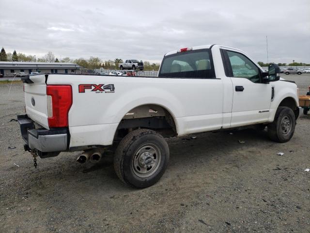 1FTBF2BT3HED79276 - 2017 FORD F250 SUPER DUTY WHITE photo 3