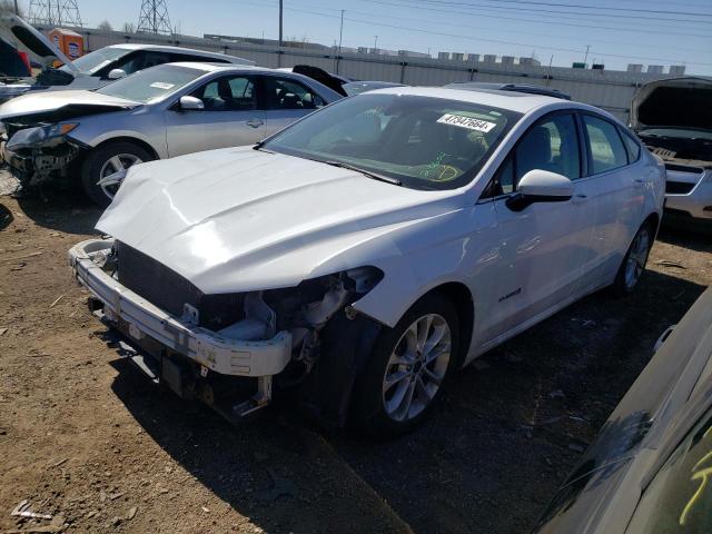 3FA6P0LU2KR220270 - 2019 FORD FUSION SE WHITE photo 1