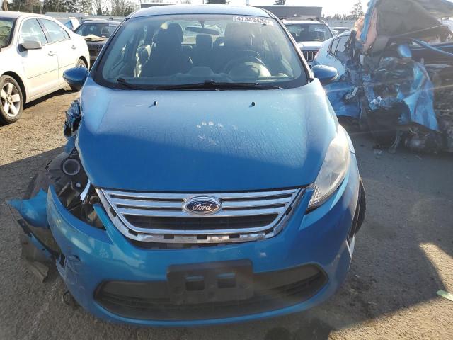 3FADP4BJ4DM144508 - 2013 FORD FIESTA SE BLUE photo 5