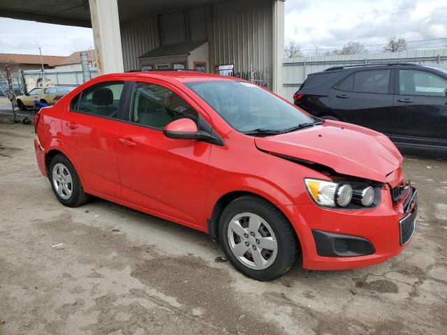 1G1JA5SH3E4226592 - 2014 CHEVROLET SONIC LS RED photo 4