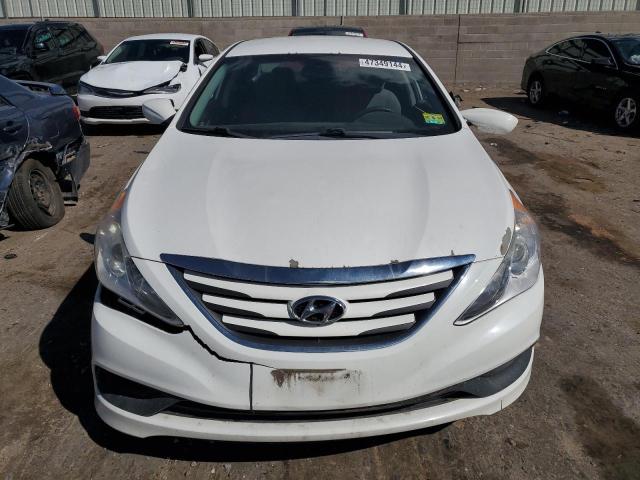 5NPEB4AC7EH914658 - 2014 HYUNDAI SONATA GLS WHITE photo 5