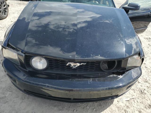 1ZVFT85H055218087 - 2005 FORD MUSTANG GT BLACK photo 11