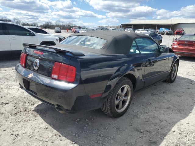 1ZVFT85H055218087 - 2005 FORD MUSTANG GT BLACK photo 3