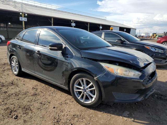 1FADP3F28FL245133 - 2015 FORD FOCUS SE BLACK photo 4