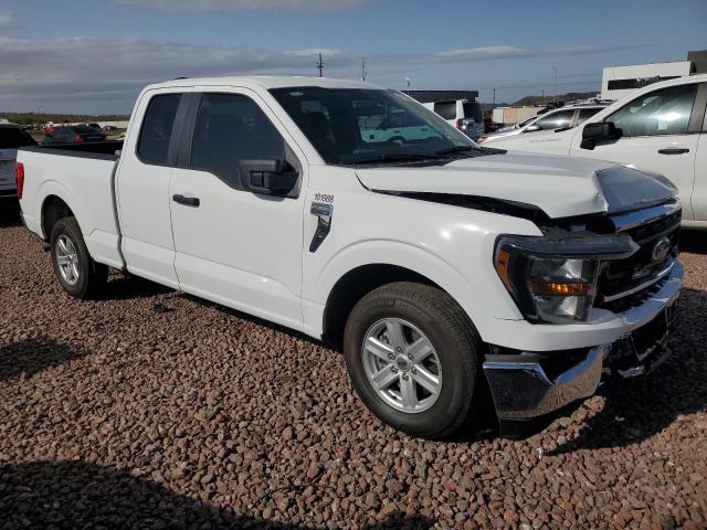 1FTEX1C52PKE91457 - 2023 FORD F150 SUPER CAB WHITE photo 4