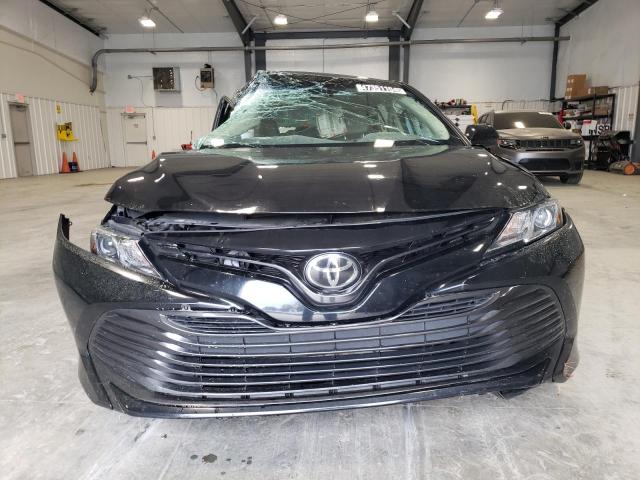 4T1B11HK3JU655440 - 2018 TOYOTA CAMRY L BLACK photo 5