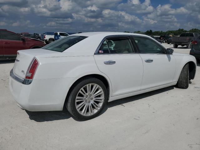 2C3CCAETXEH200646 - 2014 CHRYSLER 300C WHITE photo 3