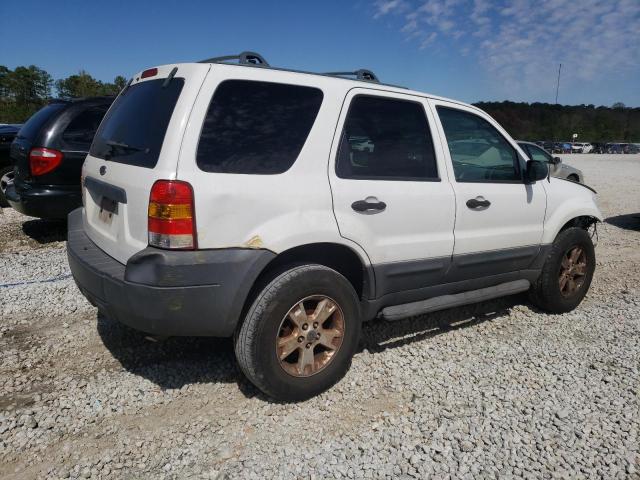 1FMYU03Z66KA76932 - 2006 FORD ESCAPE XLT WHITE photo 3