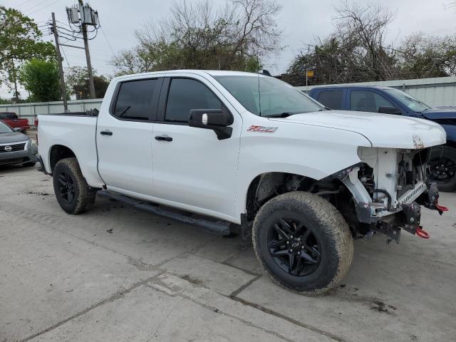 1GCPYFED6KZ118025 - 2019 CHEVROLET SILVERADO K1500 LT TRAIL BOSS WHITE photo 4