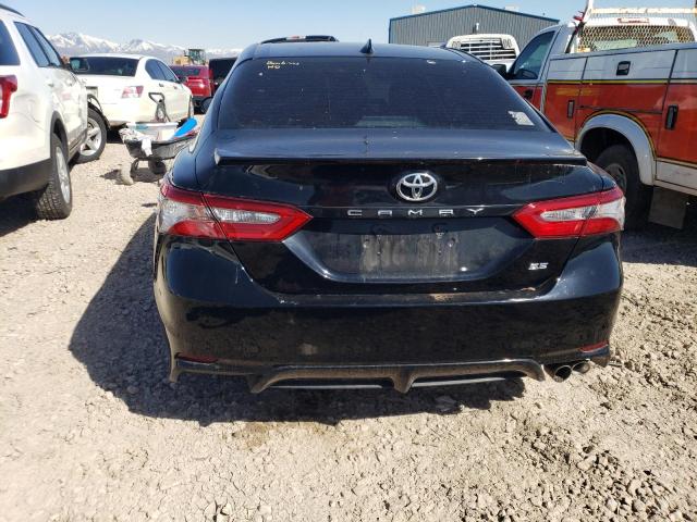 4T1B11HK1JU562710 - 2018 TOYOTA CAMRY L BLACK photo 6