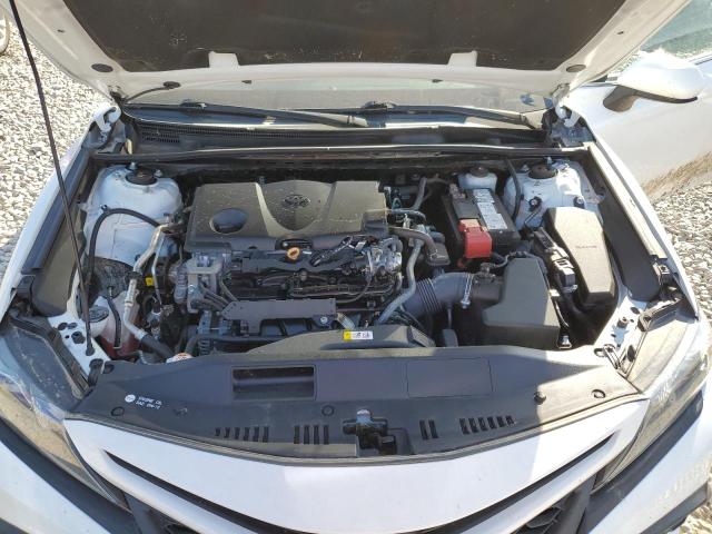 4T1G11AK4MU554847 - 2021 TOYOTA CAMRY SE WHITE photo 11