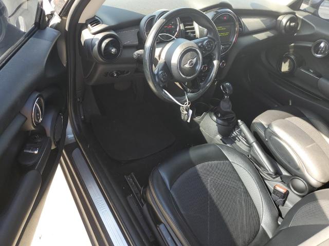 WMWXP5C55H3C63738 - 2017 MINI COOPER GRAY photo 8