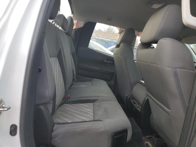 5TFUW5F1XJX733520 - 2018 TOYOTA TUNDRA DOUBLE CAB SR/SR5 WHITE photo 10