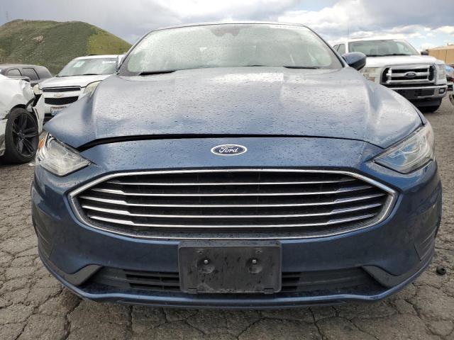 3FA6P0LU2KR237361 - 2019 FORD FUSION SE BLUE photo 5