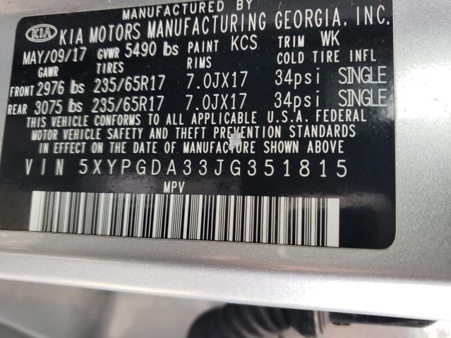 5XYPGDA33JG351815 - 2018 KIA SORENTO LX SILVER photo 12