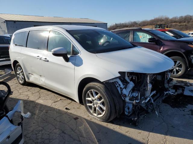 2C4RC1CG4HR502928 - 2017 CHRYSLER PACIFICA LX WHITE photo 4