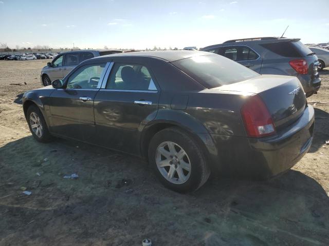 2C3JA43R45H632865 - 2005 CHRYSLER 300 BLACK photo 2