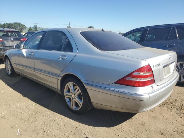 WDBNG70J12A274158 - 2002 MERCEDES-BENZ S 430 SILVER photo 2