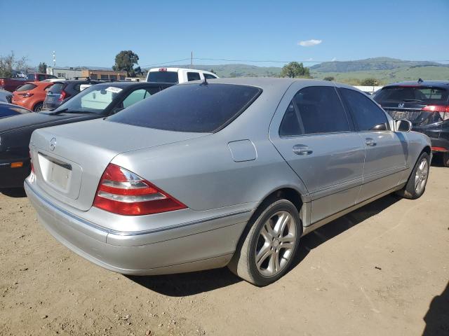 WDBNG70J12A274158 - 2002 MERCEDES-BENZ S 430 SILVER photo 3