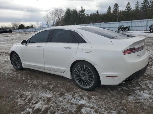 3LN6L2G90FR618795 - 2015 LINCOLN MKZ WHITE photo 2