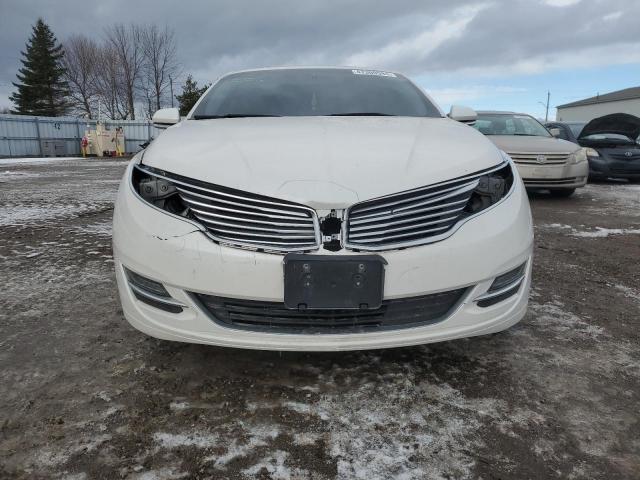 3LN6L2G90FR618795 - 2015 LINCOLN MKZ WHITE photo 5