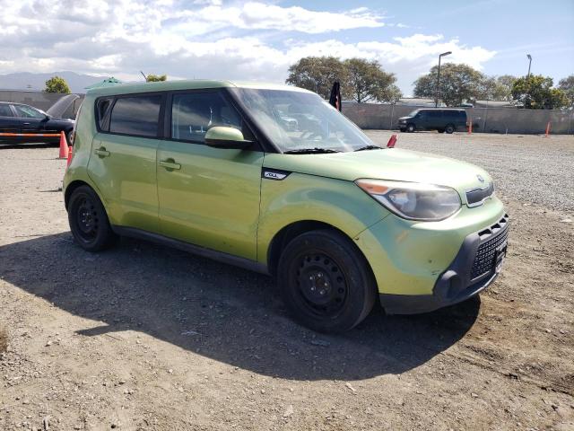 KNDJN2A25F7773113 - 2015 KIA SOUL GREEN photo 4