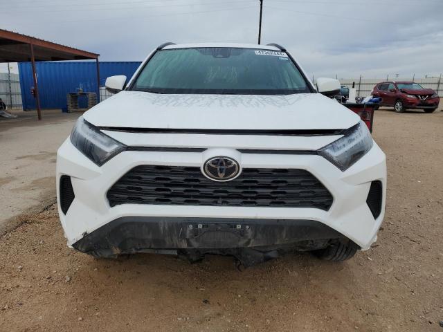 2T3W1RFV1NC184111 - 2022 TOYOTA RAV4 XLE WHITE photo 5