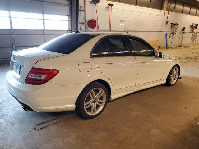 WDDGF8BB9CR193801 - 2012 MERCEDES-BENZ C 300 4MATIC WHITE photo 3