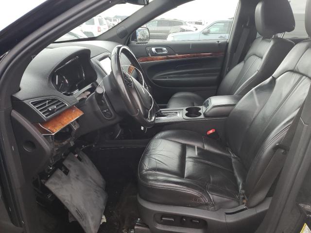 2LMHJ5NK1JBL00122 - 2018 LINCOLN MKT WHITE photo 7