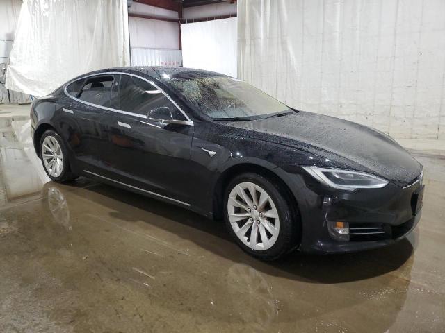 5YJSA1E21JF293822 - 2018 TESLA MODEL S BLACK photo 4