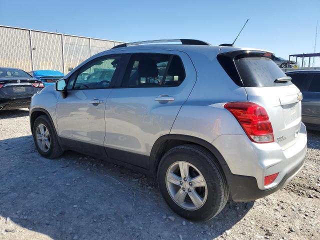 KL7CJLSB9MB312660 - 2021 CHEVROLET TRAX 1LT SILVER photo 2